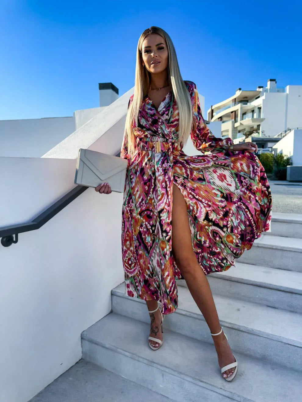 Avalon - Kleid mit hohem Schlitz und Gürtel