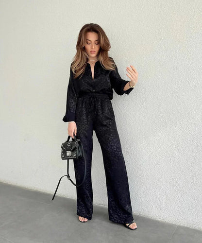 Beatrice - Elegante Bluse mit einreihiger Knopfleiste und weit geschnittener Hose