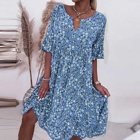 Blumig gemustertes Kleid mit O-Ausschnitt