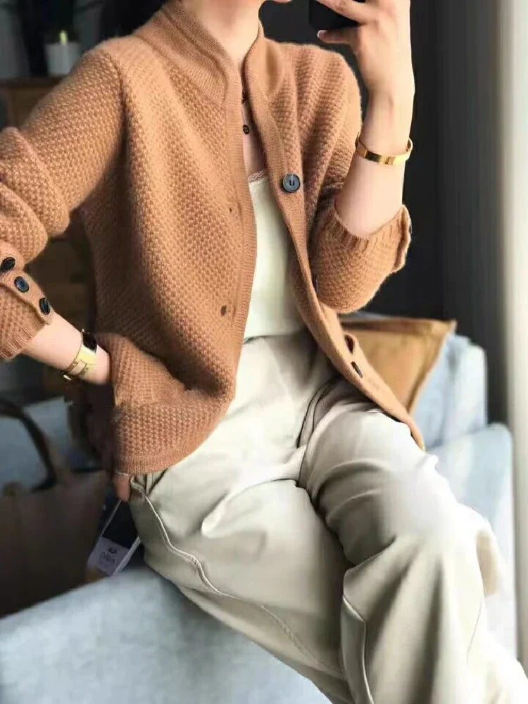 Ashley Strickjacke | Stilvoll und warm