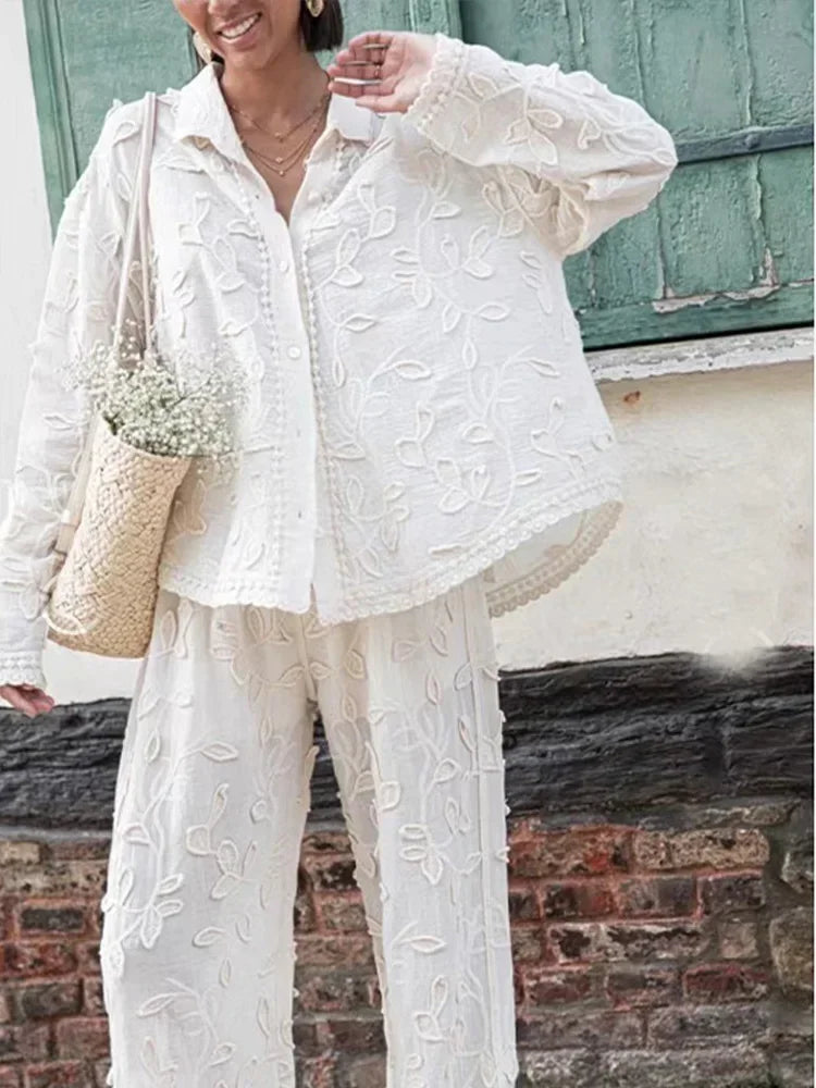 Althea | Bestickte langärmelige Bluse und Hose
