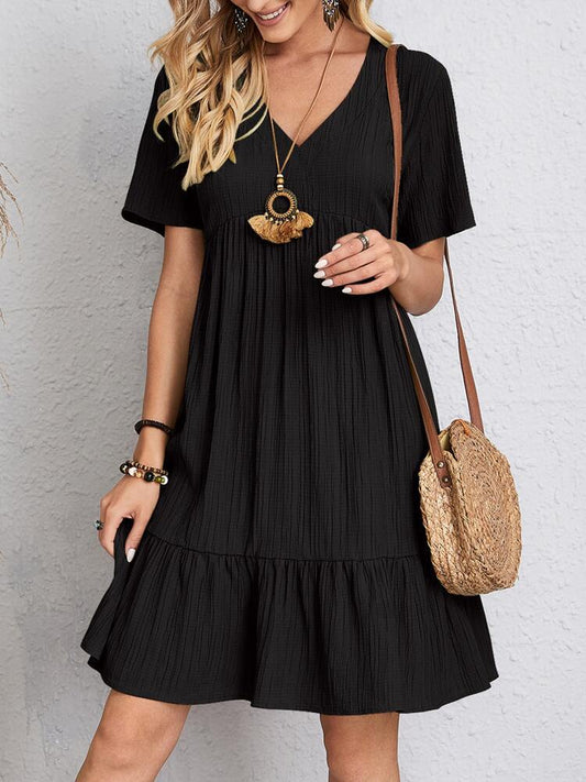 Schönes Vintage-Kleid mit V-Ausschnitt