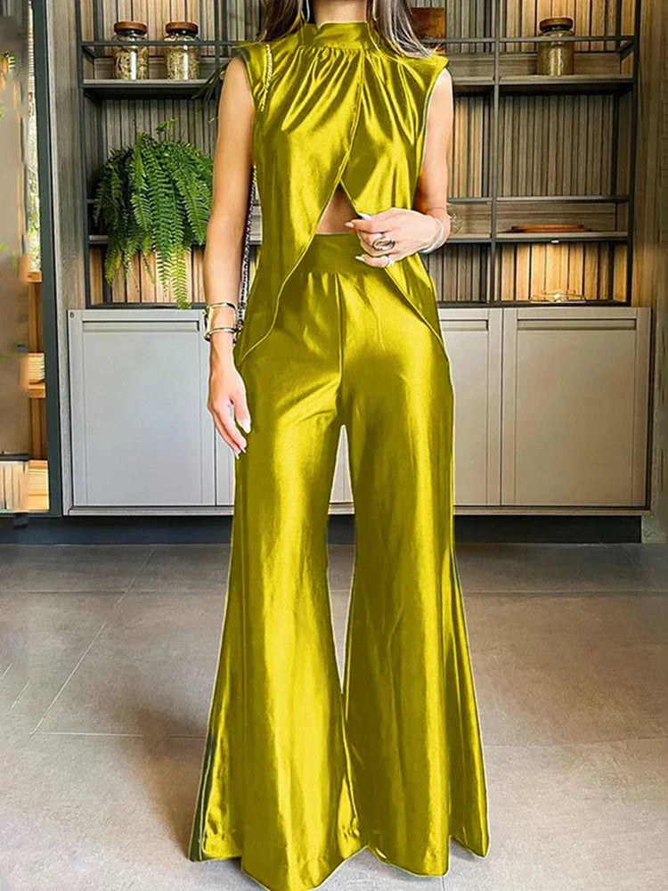 Boudicca - Set aus geteiltem Oberteil und Hose