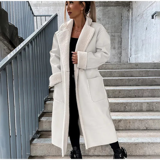 Lange Lederjacke mit Pelz