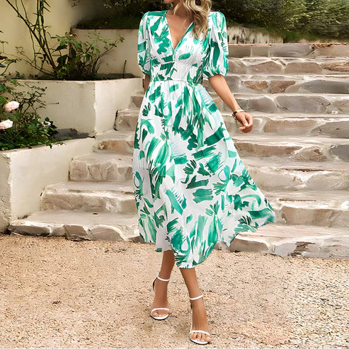 Serena - Kleid mit V-Ausschnitt und floralem Muster