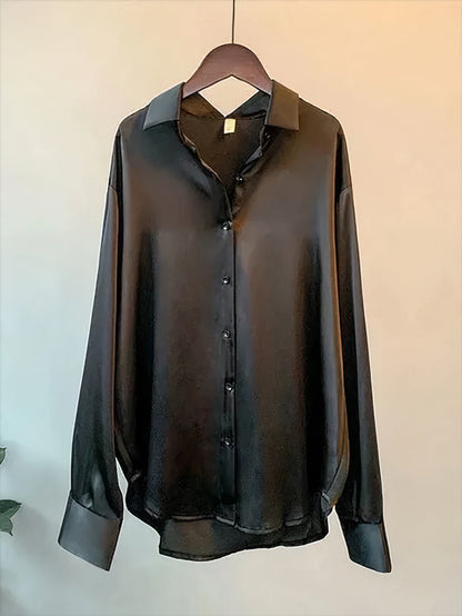 KLARA - Langärmelige Bluse aus Satin