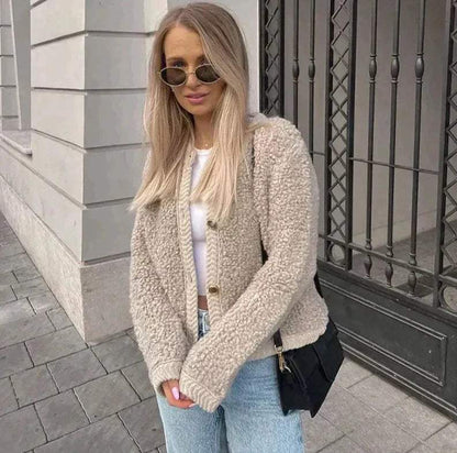 Trendiges Damen-Überhemd im Teddy-Stil