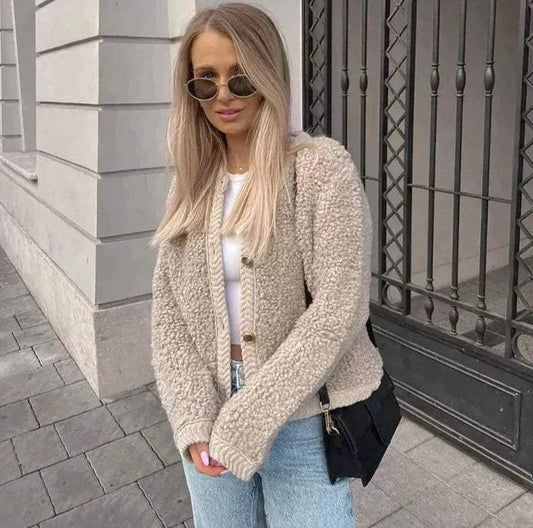 Trendiges Damen-Überhemd im Teddy-Stil