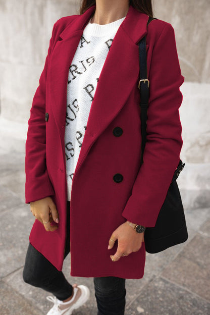 Unifarbene Wolljacke mit zweireihigem Kragen und langen Knöpfen