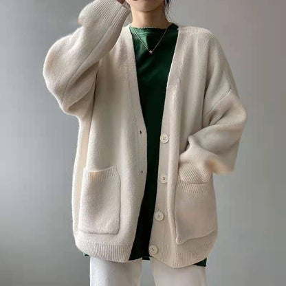 Strickjacke mit V-Ausschnitt