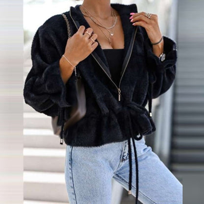 Julie Winter Jacket | Eine lässige Jacke mit einzigartigem Design