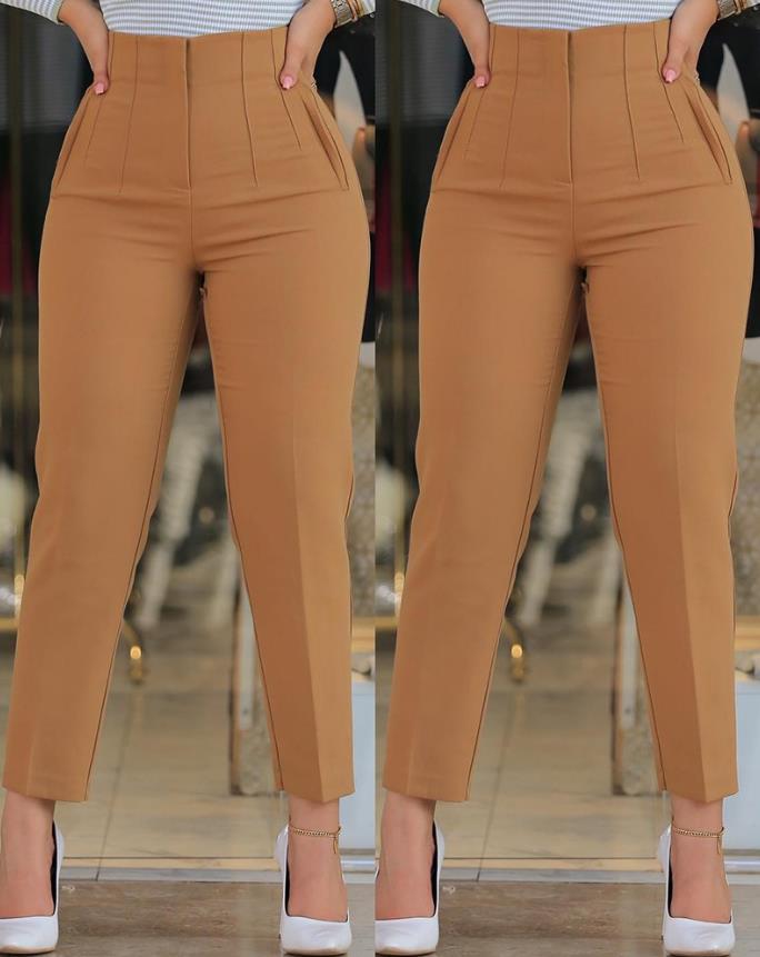 Amelie - Eine passende Damenhose für einen eleganten Look