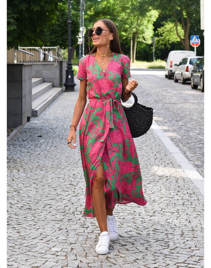 Blumenkleid mit hohem Schlitz und verstellbarem Bund