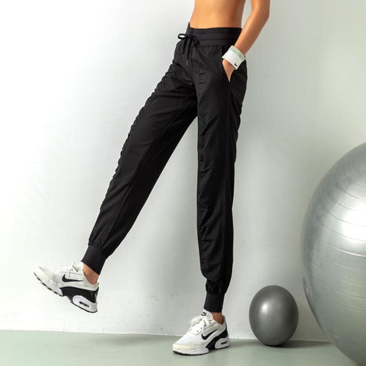 Bertilda Jogginghose - Knöchelhohe, bequeme Hose für Frauen: Lässig und sportlich
