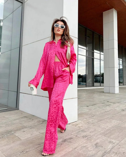 Beatrice - Elegante Bluse mit einreihiger Knopfleiste und weit geschnittener Hose