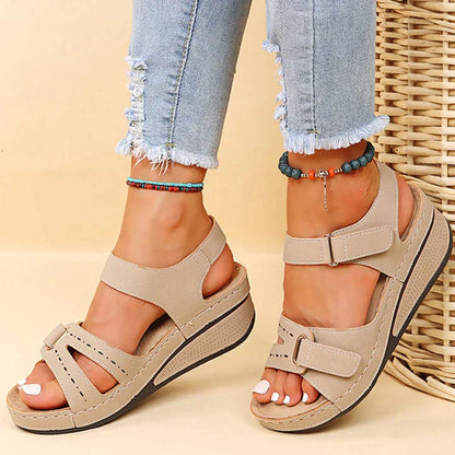 Ramona® | Bequeme orthopädische Sandalen mit Keilabsatz