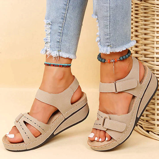 Ramona® | Bequeme orthopädische Sandalen mit Keilabsatz