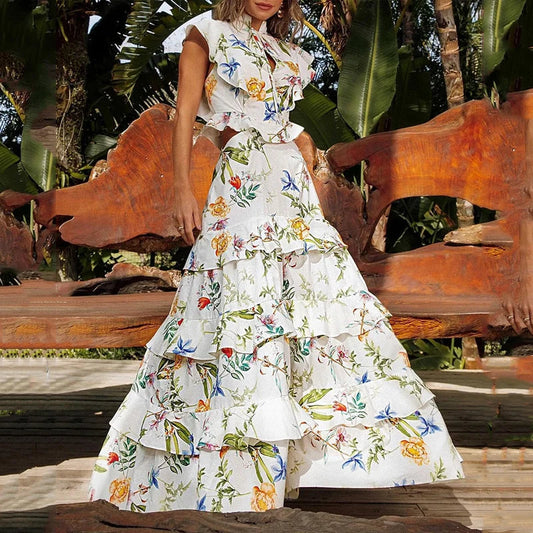 Ruselle -Kleid mit weiten Ärmeln, Stehkragen und Hohlrüschen