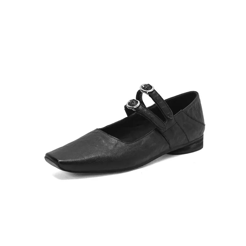 Klassische Schuhe mit quadratischer Spitze und doppeltem Riemen