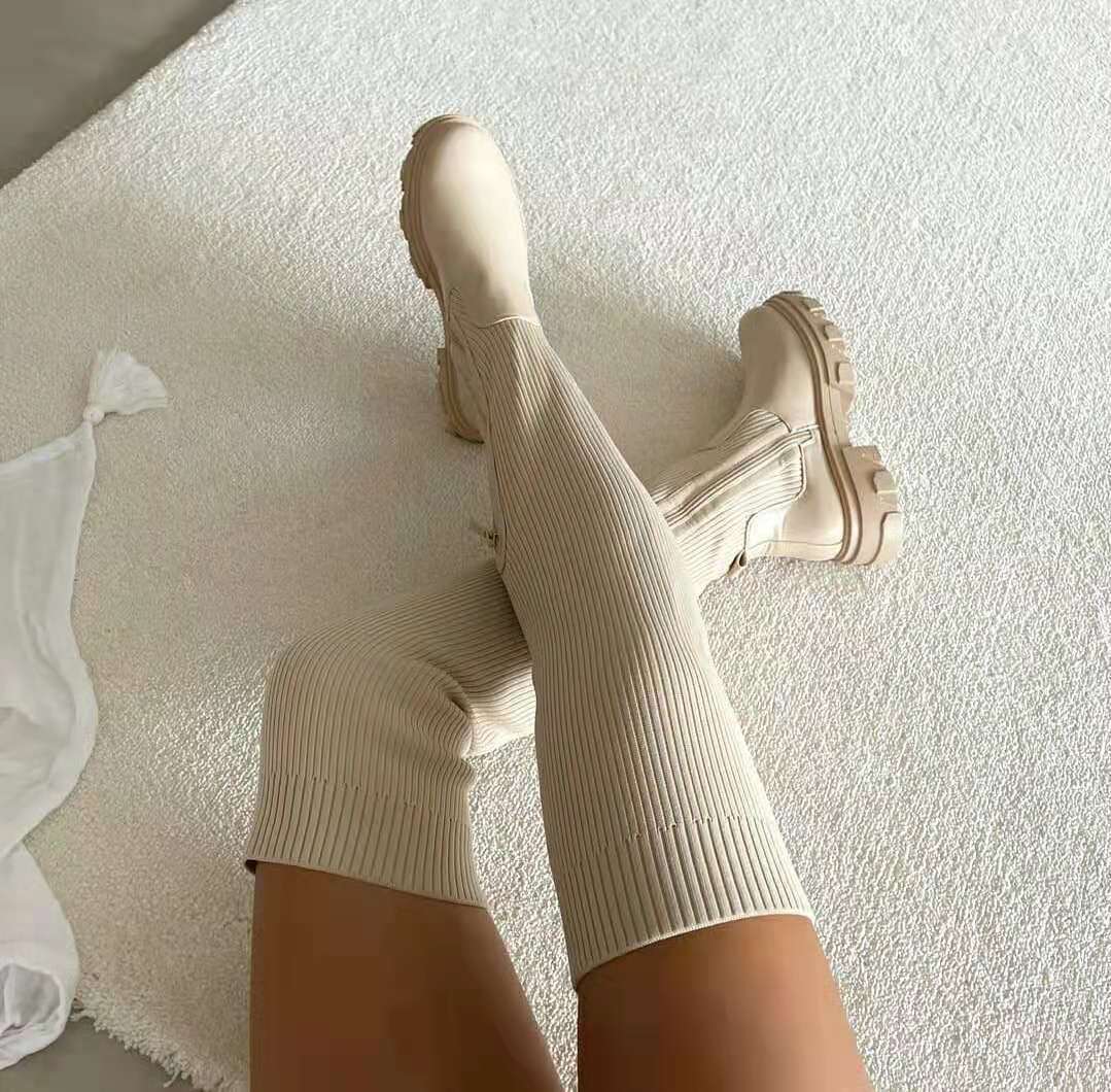 Zara - Trendige Overknee-Stiefel mit Socken für Frauen