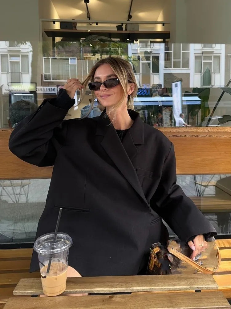 Übergroßer Blazer mit einem Twist