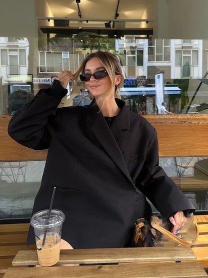 Übergroßer Blazer mit einem Twist