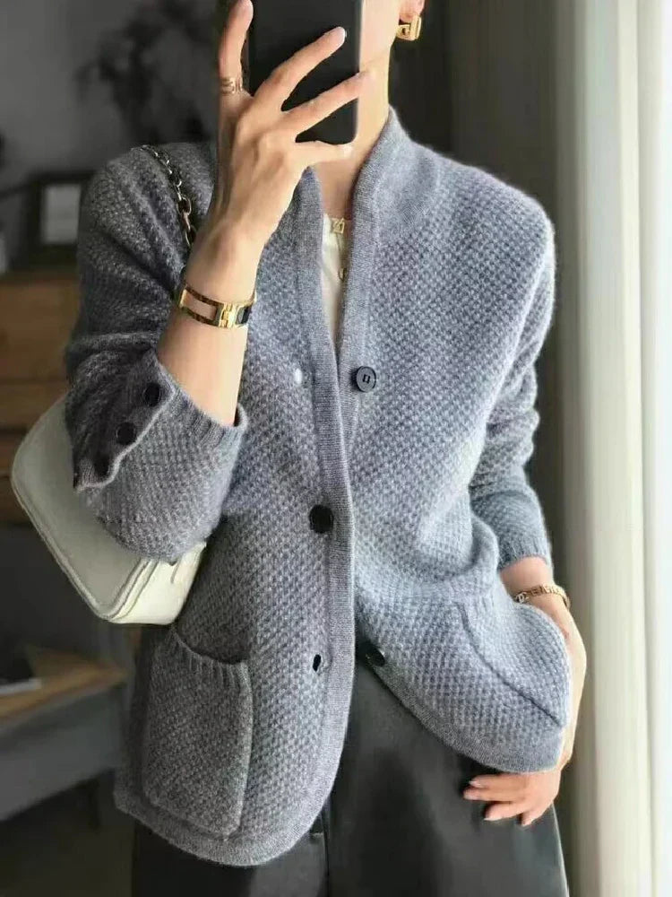 Ashley Strickjacke | Stilvoll und warm