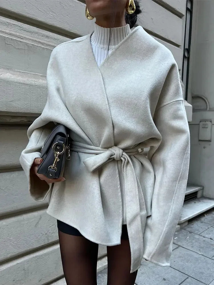 Kathryn | Eleganter und bequemer Wintermantel für Damen mit Schnürung