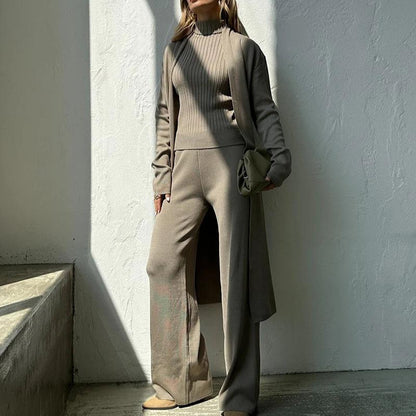 Lana - Kuscheliges dreiteiliges Loungewear-Set für Frauen