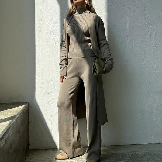Lana - Kuscheliges dreiteiliges Loungewear-Set für Frauen