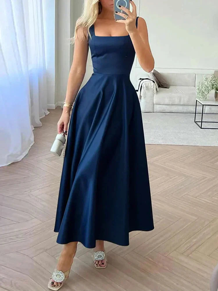 Midi-Abendkleid mit Trägern und weitem, elegantem Rock