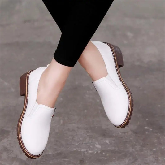 Niedrig hüpfende Oxford-Plateau-Loafer