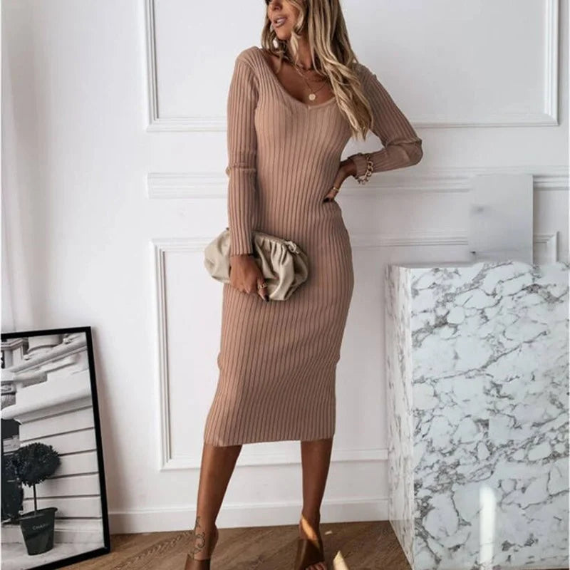 Stella - Eng anliegendes Maxikleid