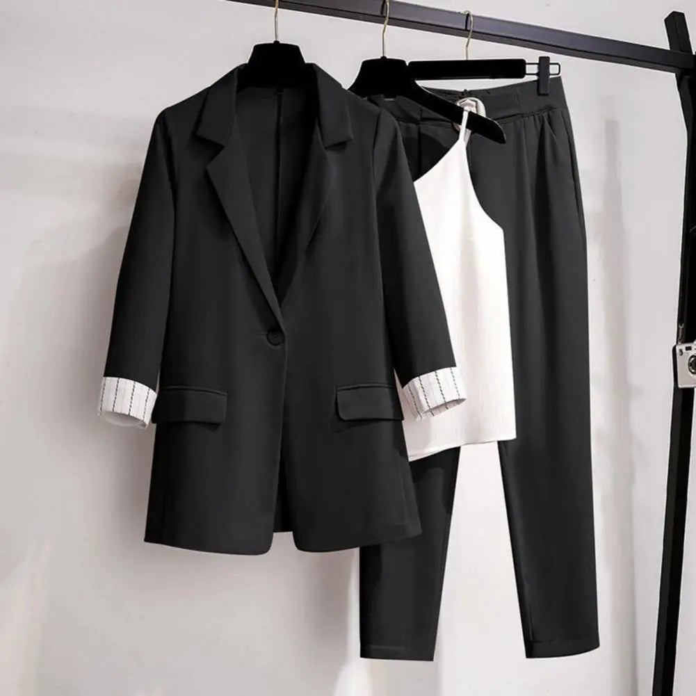 Isabelle - Dreiteiliges Blazer-Ensemble für Frauen