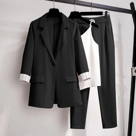 Isabelle - Dreiteiliges Blazer-Ensemble für Frauen