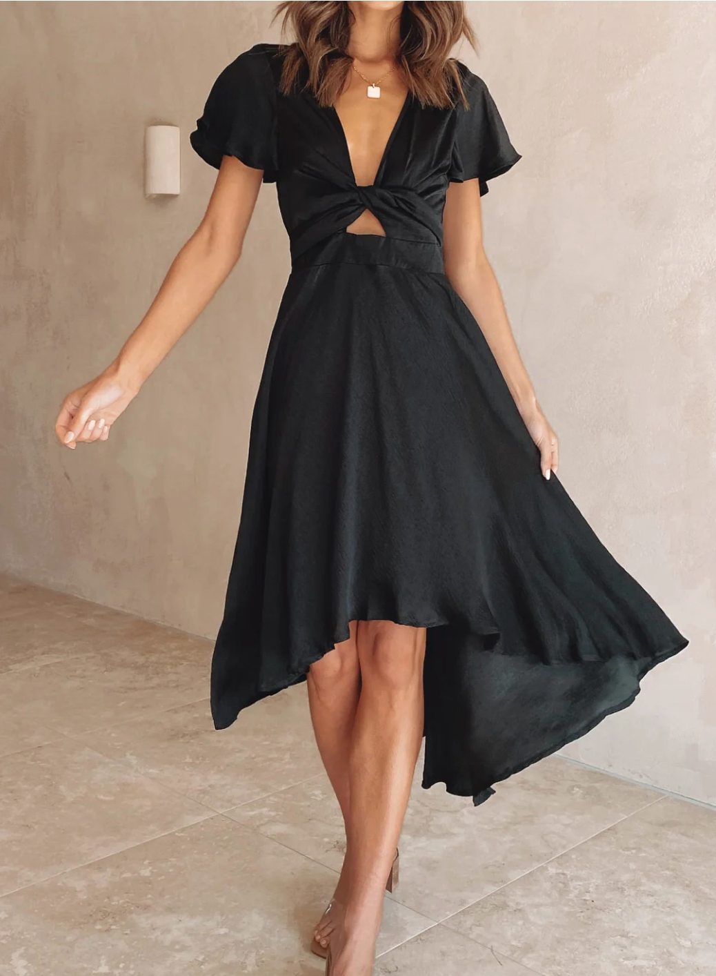 Léonie du Pont - Elegantes Kleid