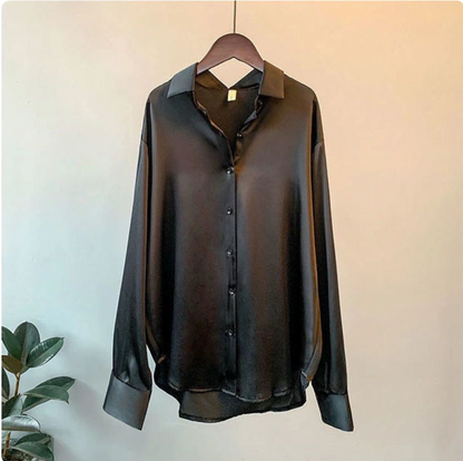 Elegante lockere Satinbluse für Frauen