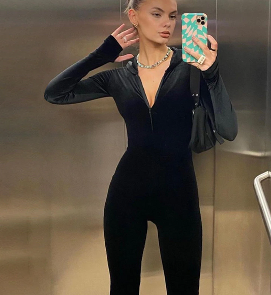 Yia Jumpsuit | Bequem und sexy zugleich