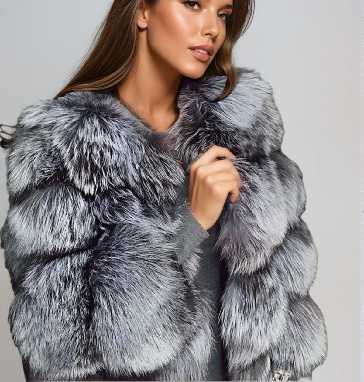Lyvra™ | Eleganter Kunstpelzmantel