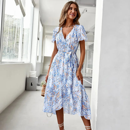 Celeste - Damen Kleid mit V-Ausschnitt und kurzen Ärmeln