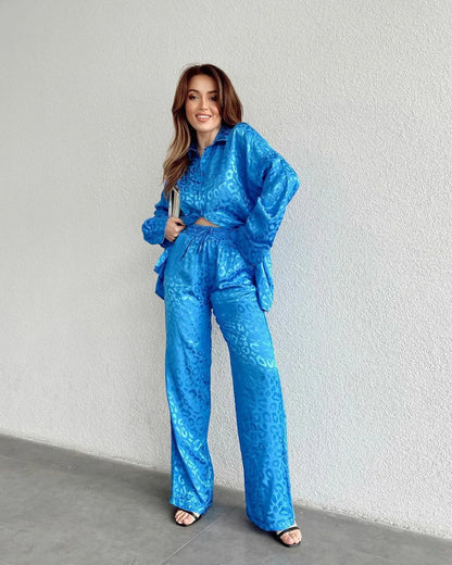 Beatrice - Elegante Bluse mit einreihiger Knopfleiste und weit geschnittener Hose
