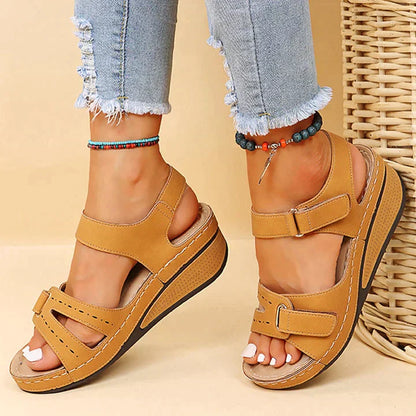 Ramona® | Bequeme orthopädische Sandalen mit Keilabsatz