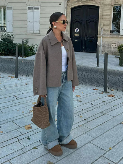 Eleganter Damenmantel - Gesteppte Halbsaison-Jacke mit Knöpfen
