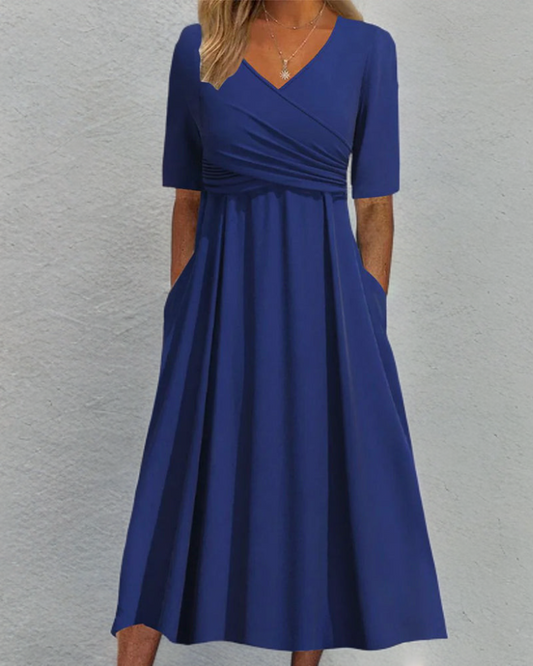 Austee - Kleid in A-Linie mit kurzen Ärmeln