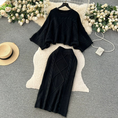 Modisches und warmes zweiteiliges Kleid