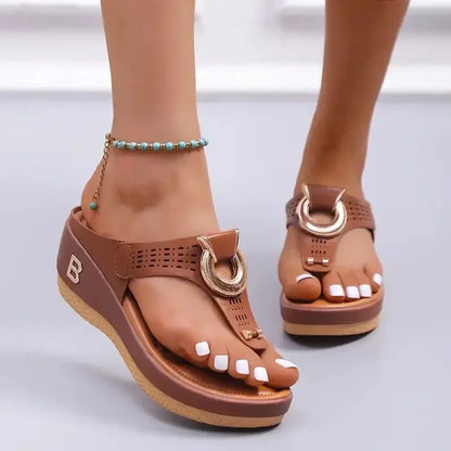 Aveta - Elegante rutschfeste orthopädische Sandalen