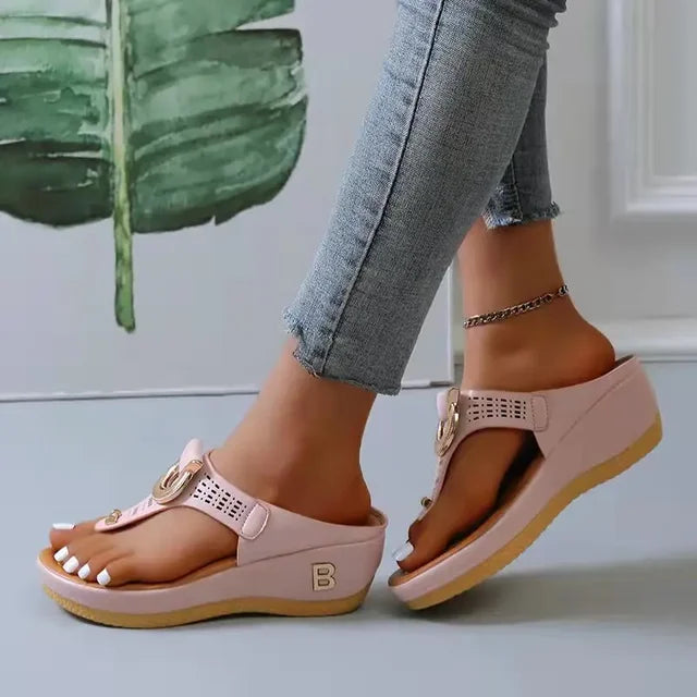 Aveta - Elegante rutschfeste orthopädische Sandalen