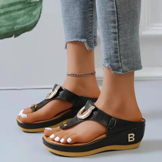 Aveta - Elegante rutschfeste orthopädische Sandalen