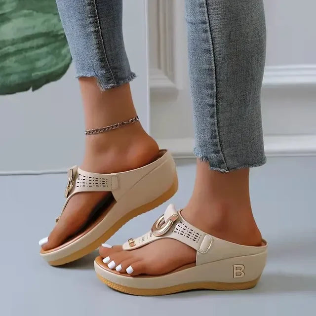 Aveta - Elegante rutschfeste orthopädische Sandalen