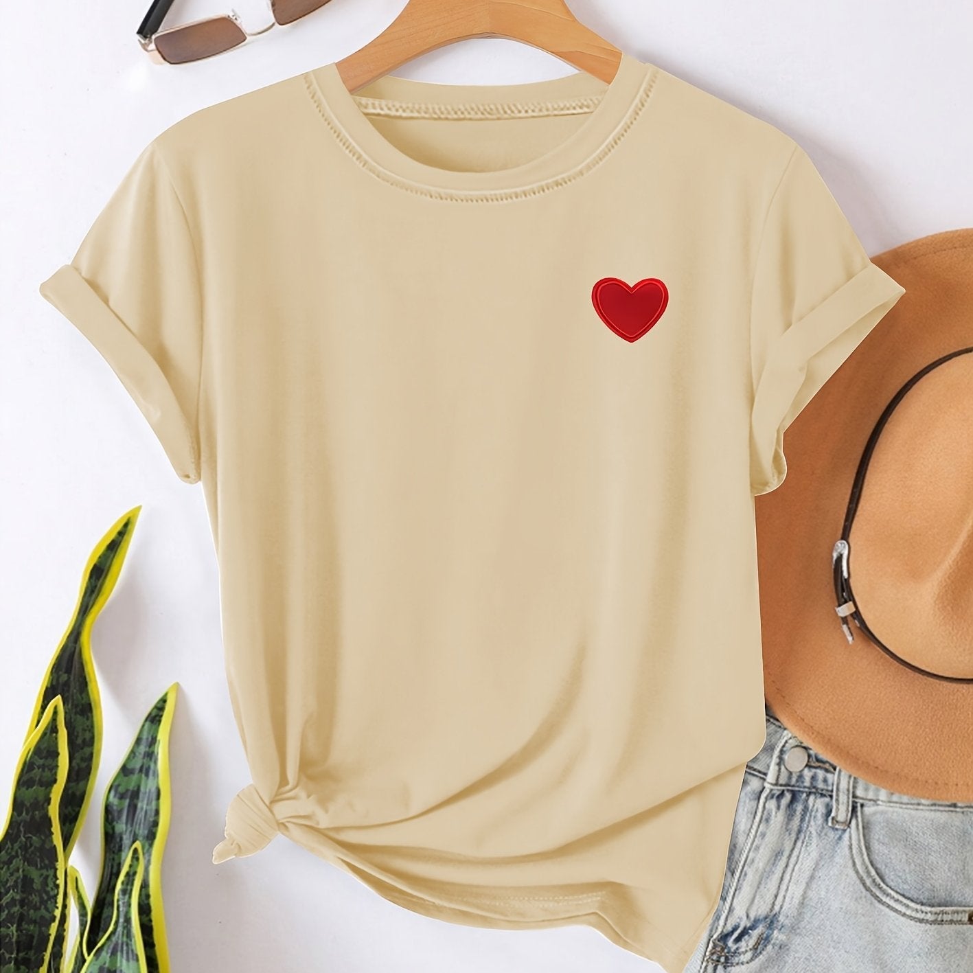 T-Shirt - Herzförmiger Druck und Rundhalsausschnitt für Komfort